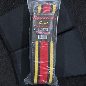 Titan Gold Knee Wraps, Absolutely Brand New! Never Used! (2M)
